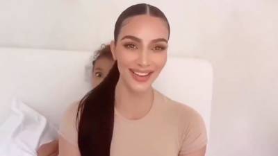 North West Calls Out Mom Kim Kardashian for Talking in Influencer Voice on Social Media: Watch! - www.etonline.com