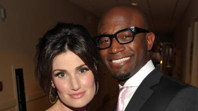 Idina Menzel Reveals How Taye Diggs Would Be 'Judgy' When They Ran Lines Together - www.justjared.com