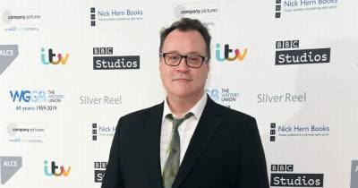 Russell T Davies calls out TV boss that dismissed It’s A Sin as ‘miserable Aids drama’ at NTAs - www.manchestereveningnews.co.uk