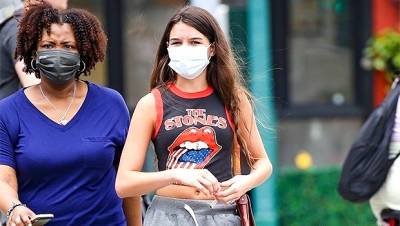 Suri Cruise Wears Vintage Rolling Stones Tank Top While Out In NYC Without Mom Katie Holmes - hollywoodlife.com - New York