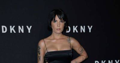 Halsey's pregnancy changed their perspective of their body - www.msn.com