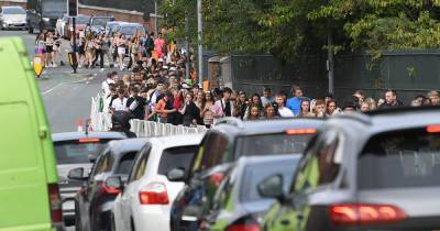Long queues at Parklife - as some festival-goers left frustrated over ticket transfer service - www.manchestereveningnews.co.uk