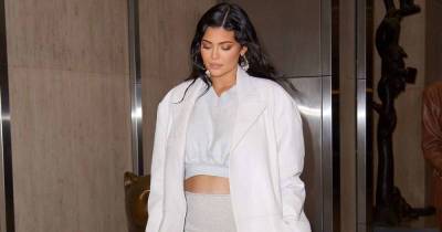 Kylie Jenner Continues To Bump Bare In Cropped Sweatsuit At NYFW - www.msn.com