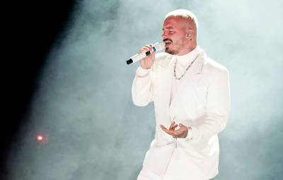 J Balvin announces 2022 tour on ‘The Tonight Show’, performs ‘In Da Getto’ - www.nme.com