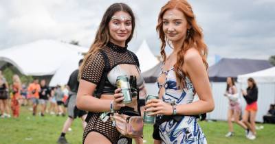 Pictures: Parklife 2021 fashion highlights, trends and best-dressed as festival enters second day - www.manchestereveningnews.co.uk - Manchester
