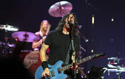 Watch Foo Fighters perform ‘Everlong’, accept Global Icon Award at 2021 MTV VMAs - www.nme.com