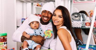 Nick Cannon Takes Adorable Family Photos With Alyssa Scott and 2-Month-Old Son Zen - www.usmagazine.com - Texas