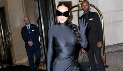 Kim Kardashian Finally Reveals Her Face, Channels Batwoman at Met Gala 2021 After Party (Photos) - www.justjared.com - New York