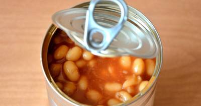 'Baked bean bandit' TikTok trend slammed as police ask shops not to sell tins to kids - www.dailyrecord.co.uk