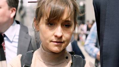 Former 'Smallville' actress Allison Mack reports to prison early to begin 3-year prison sentence - www.foxnews.com - Dublin