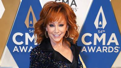 Reba McEntire Rescued From Oklahoma Building After Getting Trapped When Staircase Collapse - hollywoodlife.com - Oklahoma