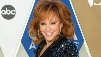 Reba McEntire Is Rescued From Building in Oklahoma After Stairs Collapse - www.etonline.com - Oklahoma