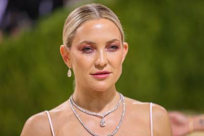 Kate Hudson’s 17-Year-Old Son Ryder Hilariously Trolls Actress’ Brand With Spot On Impersonation - etcanada.com