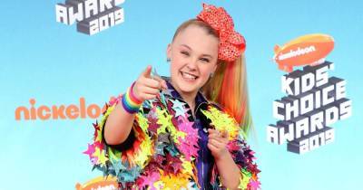 JoJo Siwa Claims Nickelodeon Won’t Let Her Perform Her Own Songs on Tour: I’m ‘Being Treated as Only a Brand’ - www.usmagazine.com