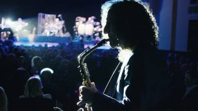 ‘Listening to Kenny G’ Film Review: Entertaining Documentary Won’t Make You Stop Hating the Guy - thewrap.com