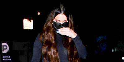 Selena Gomez Steps Out For Dinner With Friends After Getting Unplanned Piercing - www.justjared.com