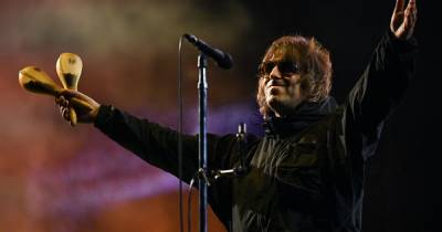 Liam Gallagher shares snap of bruised and battered face after 'falling from helicopter' - www.dailyrecord.co.uk