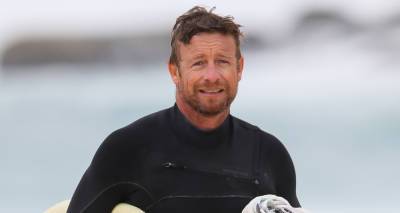 Simon Baker Hits the Beach to Do Some Surfing in Sydney - www.justjared.com - Australia