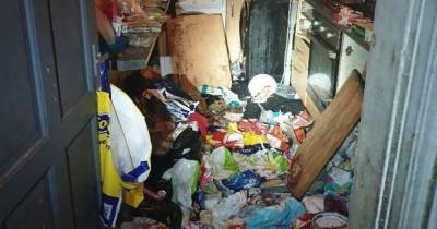 Six children found living surrounded by filth, dead rodents and faeces inside 'slum' family house - www.manchestereveningnews.co.uk
