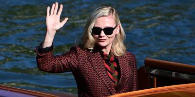 Kirsten Dunst Waves From a Water Taxi After Interviews During Venice Film Festival - www.justjared.com - Italy - Montana