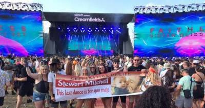 Strangers fire dad's ashes over Creamfields crowd after receiving note from his family - www.manchestereveningnews.co.uk - city Norwich