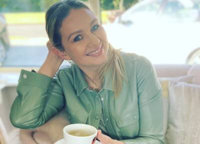 Teary Anna Daly sends her youngest to school as she prepares for new job off-screen - evoke.ie - Ireland