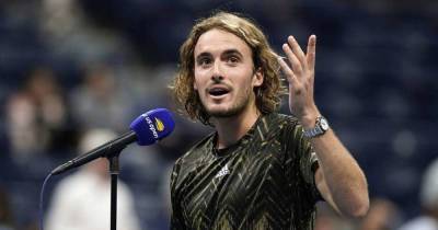 Andy Murray taunts Stefanos Tsitsipas again as he is booed by US Open crowd for extended toilet break - www.msn.com - USA - Greece