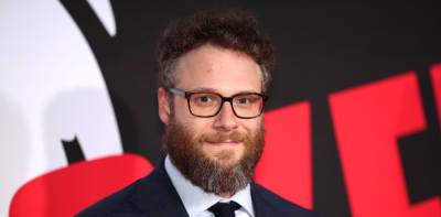 Seth Rogen Changes Up His Look, New Selfie Gets Lots of Attention! - www.justjared.com