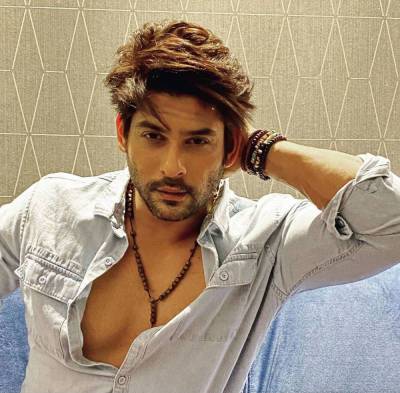 Bollywood Mourns Star Sidharth Shukla, Dead At Only 40 - perezhilton.com - India - Turkey - county Cooper