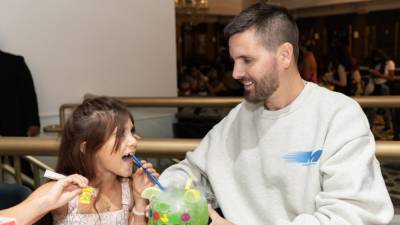 Scott Disick Treats His and Kourtney Kardashian's Kids to Some Sugary Snacks During Fun Night Out - www.etonline.com - state Nevada