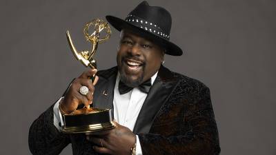 Cedric the Entertainer Is Hosting This Year’s Emmys—Here’s How Much He’s Getting Paid - stylecaster.com - New York