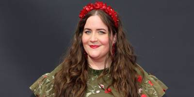 Aidy Bryant Looks Lovely on the Red Carpet for the Emmys 2021 - www.justjared.com - Los Angeles