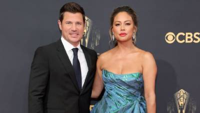 Nick and Vanessa Lachey Call 'Love Is Blind' Season 2 'Juicy' and Share Season 3 Update (Exclusive) - www.etonline.com