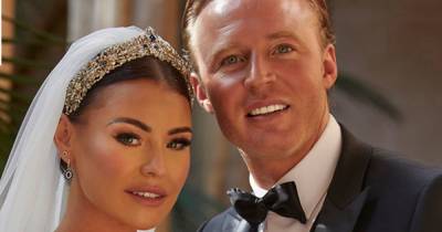 Jess Wright unveils gorgeous wedding dress which made guests 'gasp' when they saw it - www.dailyrecord.co.uk - Spain