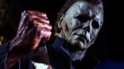 ‘Halloween Kills’ Trailer: Michael Myers Slashes His Way To Peacock Next Month - theplaylist.net