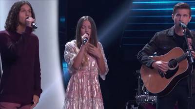 'The Voice': Stunning Vocal Trio Girl Named Tom Gets the First 4-Chair Turn of Season 21 - www.etonline.com