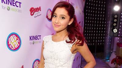 Ariana Grande Fans Celebrate Her 'Voice' Debut With Amazing Throwback Tweets - www.etonline.com