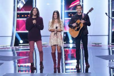 ‘The Voice’: Stunning Vocal Trio Girl Named Tom Gets The First 4-Chair Turn Of Season 21 - etcanada.com