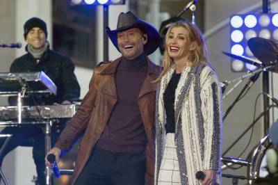 Tim McGraw Swoons Over Faith Hill’s 1999 ‘Breathe’ Music Video In Adorable Birthday Post - etcanada.com - county Sawyer