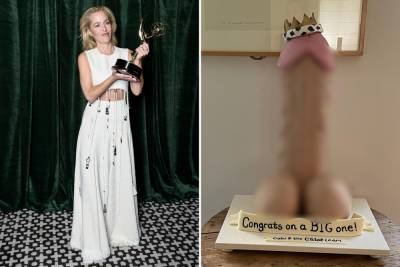 Gillian Anderson celebrated Emmy win with penis cake: ‘Congrats on a BIG one!’ - nypost.com