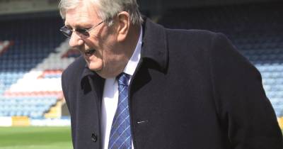 Tributes to former Rochdale AFC chairman David Kilpatrick who saved club from 'oblivion' - www.manchestereveningnews.co.uk