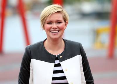 ‘I don’t want to sit in a pub’ Cecelia Ahern makes life changes as she turns 40 - evoke.ie