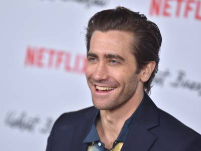 Jake Gyllenhaal Reveals Why He Avoids Taking Phone Calls - etcanada.com - Canada
