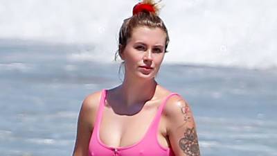 Ireland Baldwin Embraces Her ‘Cellulite’ And ‘Stretch Marks’ In Gorgeous New Bikini Photos - hollywoodlife.com - Ireland