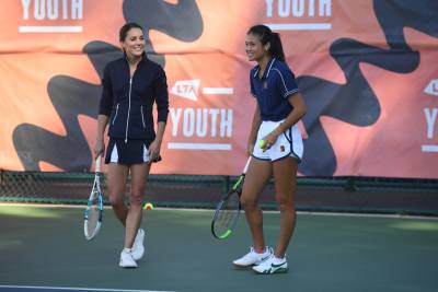 Kate Middleton Meets Teen Tennis Sensation Emma Raducanu, Pair Take To The Court For A Game - etcanada.com - Britain