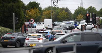 Bedlam as shoppers battle queues to get in and out of Costco amid panic buying concerns - www.manchestereveningnews.co.uk - county Oldham