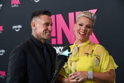 Carey Hart Undergoes Spinal Surgery, Thanks ‘Amazing Wife/Nurse’ Pink For Taking Care of Him - etcanada.com - county Rock