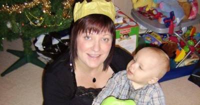 Dad shellshocked after his young wife and son die following awful diagnosis - www.manchestereveningnews.co.uk