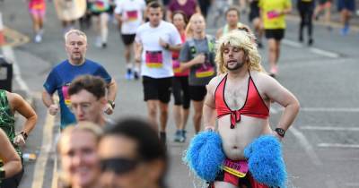 Lingard, NHS workers, and crazy outfits - the Great Manchester Run 2021 in pictures - www.manchestereveningnews.co.uk - Manchester