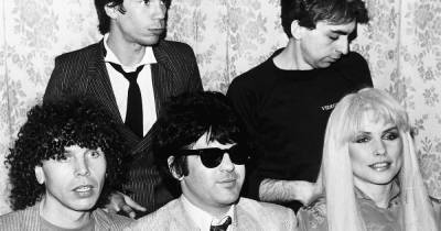 Blondie's Clem Burke gets fans reminiscing over a gold suit he wore at Glasgow's Apollo - www.dailyrecord.co.uk - USA